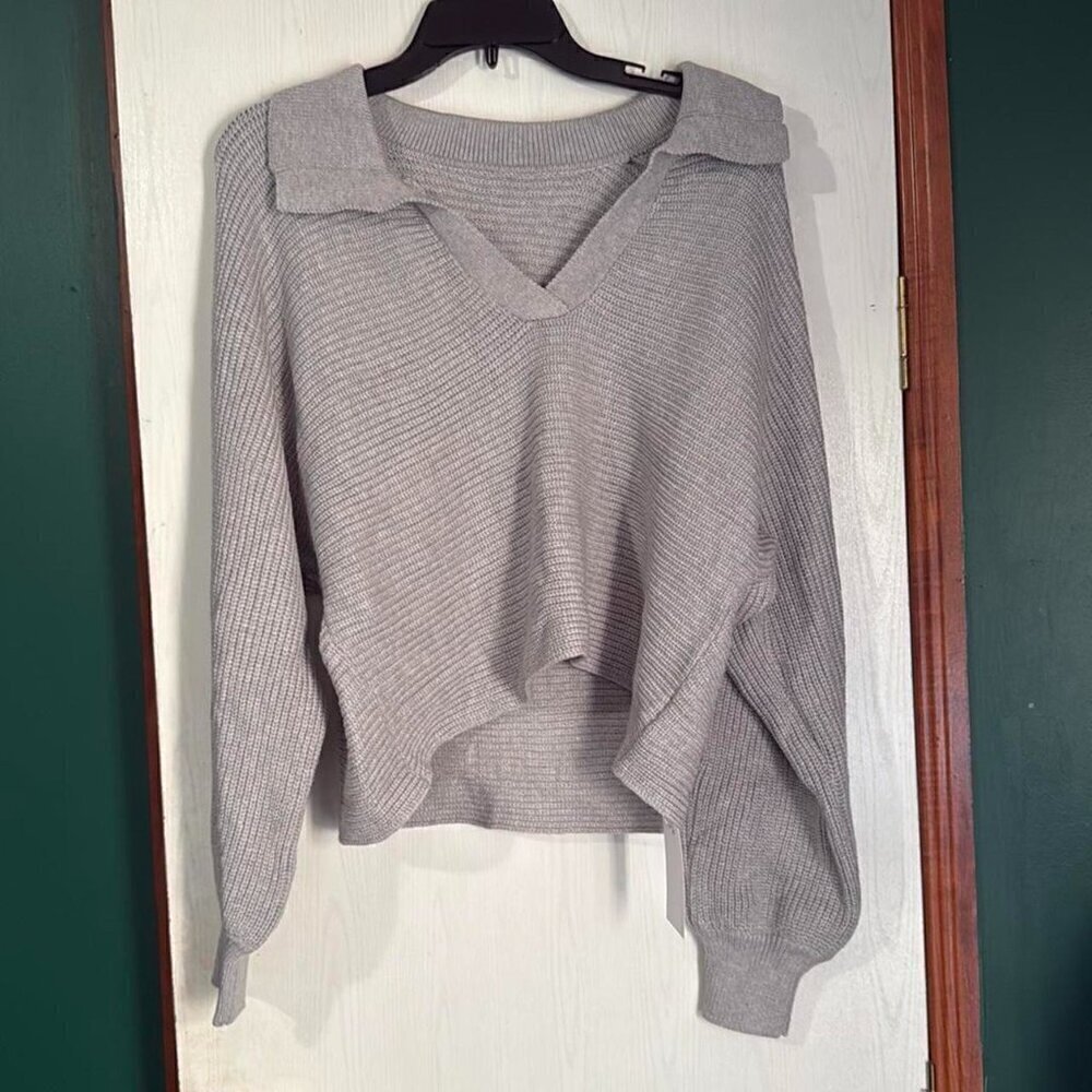 Chyrii Grey Cropped Knit Pullover Sweater Small